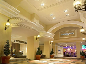 Gulliver's Tavern Hotel  Бангкок